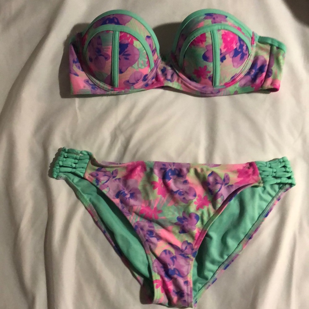 Floral print bikini